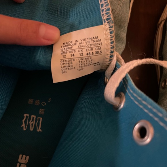 Light Blue Converse Men’s Size 12 - Picture 6 of 6